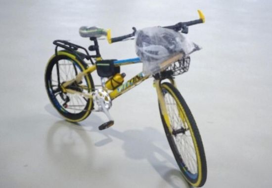 صورة دراجة مقاس 24 مع هدايا